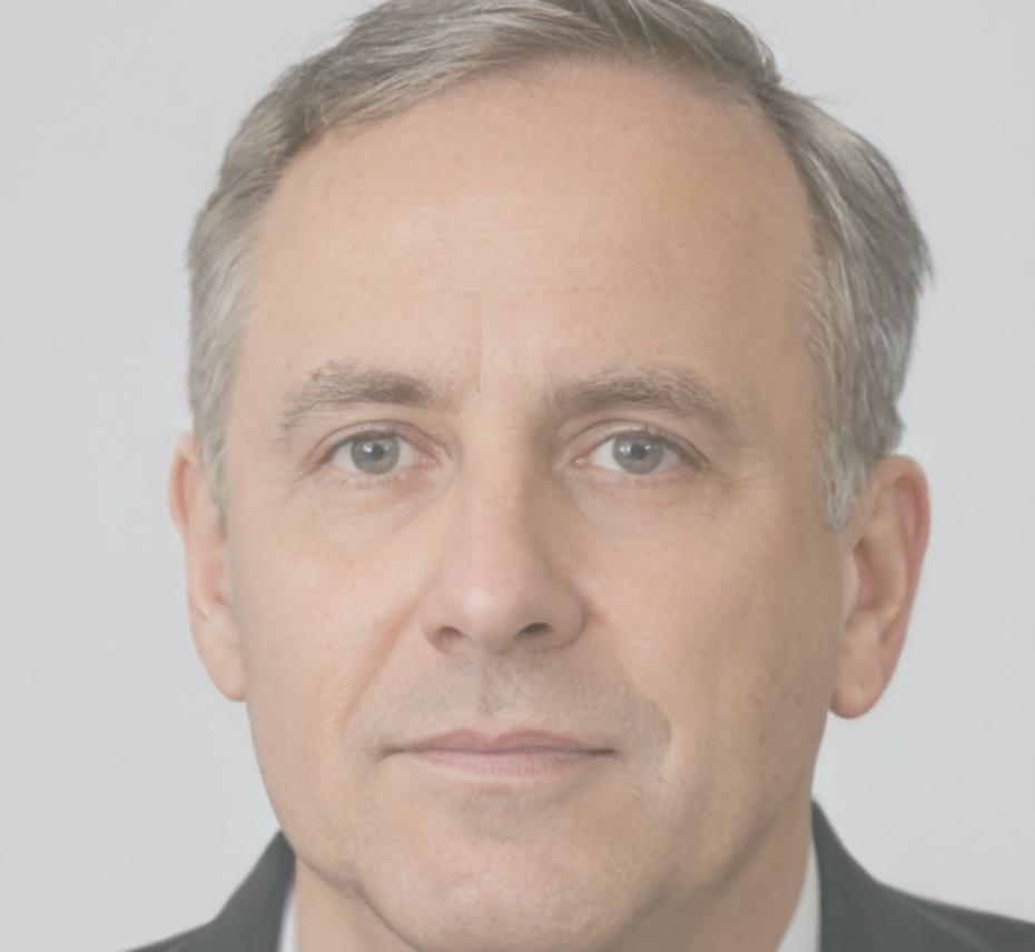 Portrait of Kieran Ashworth, Senior Financial Educator